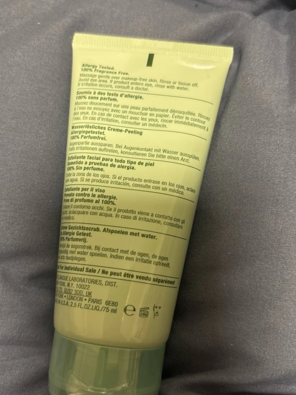 Clinique 7 Day Scrub Cream - Gentle Exfoliating Face Scrub (Light Green)